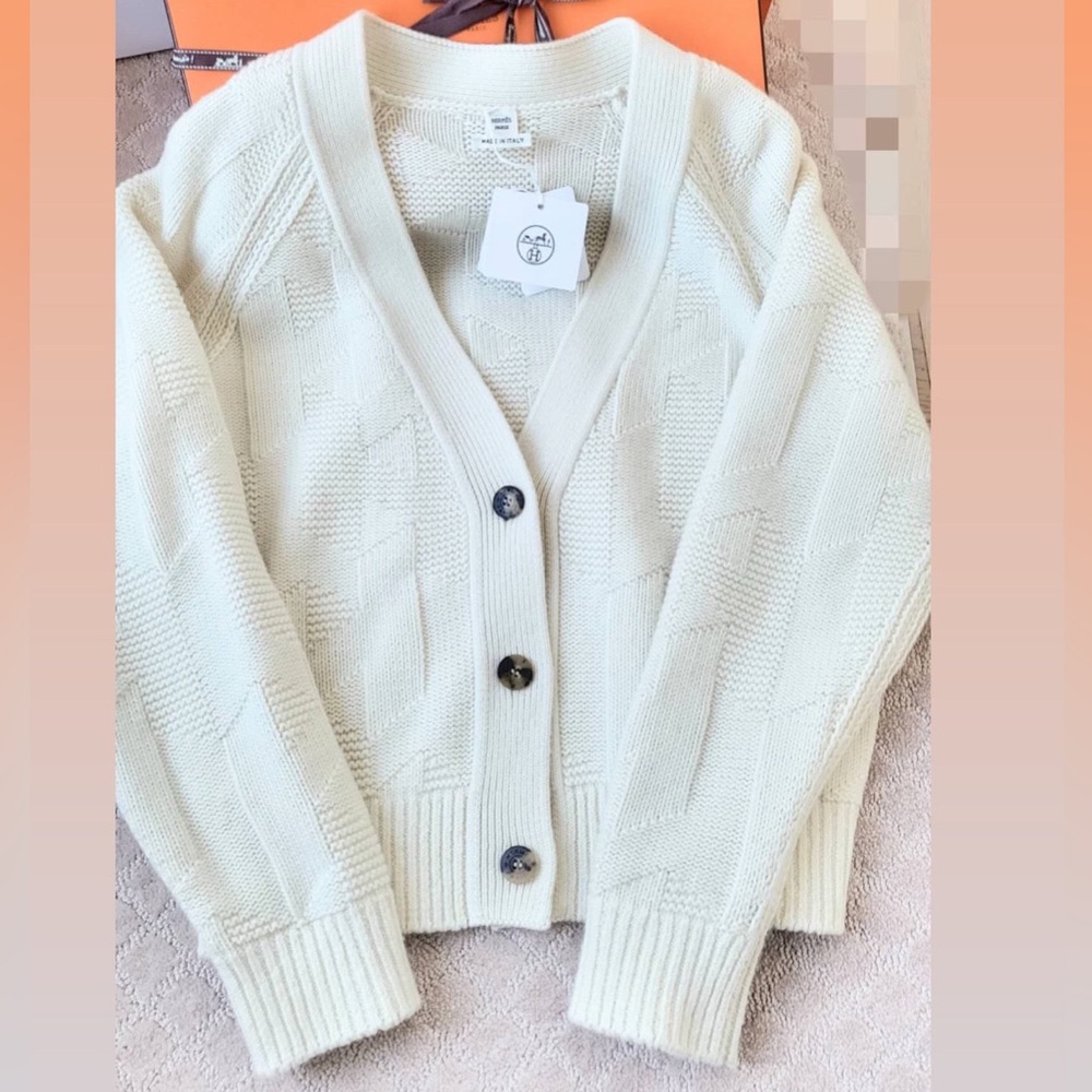 H Cardigan , Sz 38 (US Small)